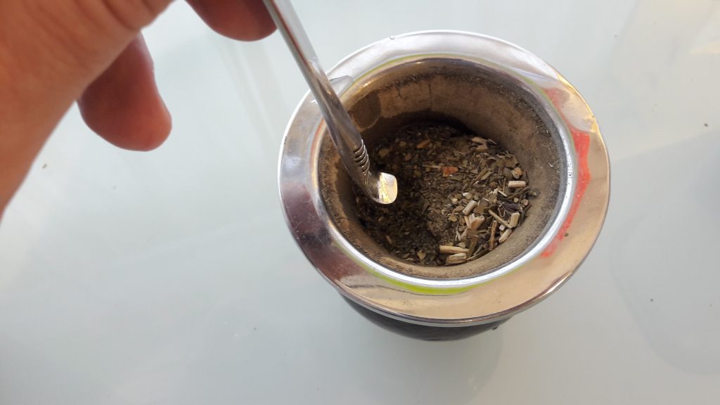 How to make yerba mate step 5: Insert bombilla-straw