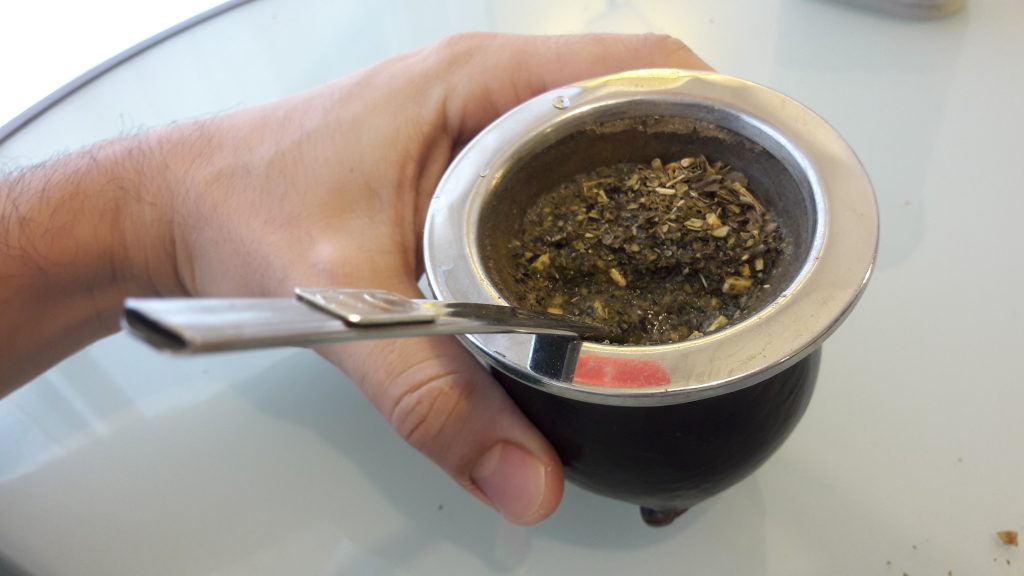 How to make yerba mate step 6: drink mate